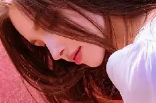 《艾尔登法环》真人电影花絮：女武神吃零嘴乖巧可爱